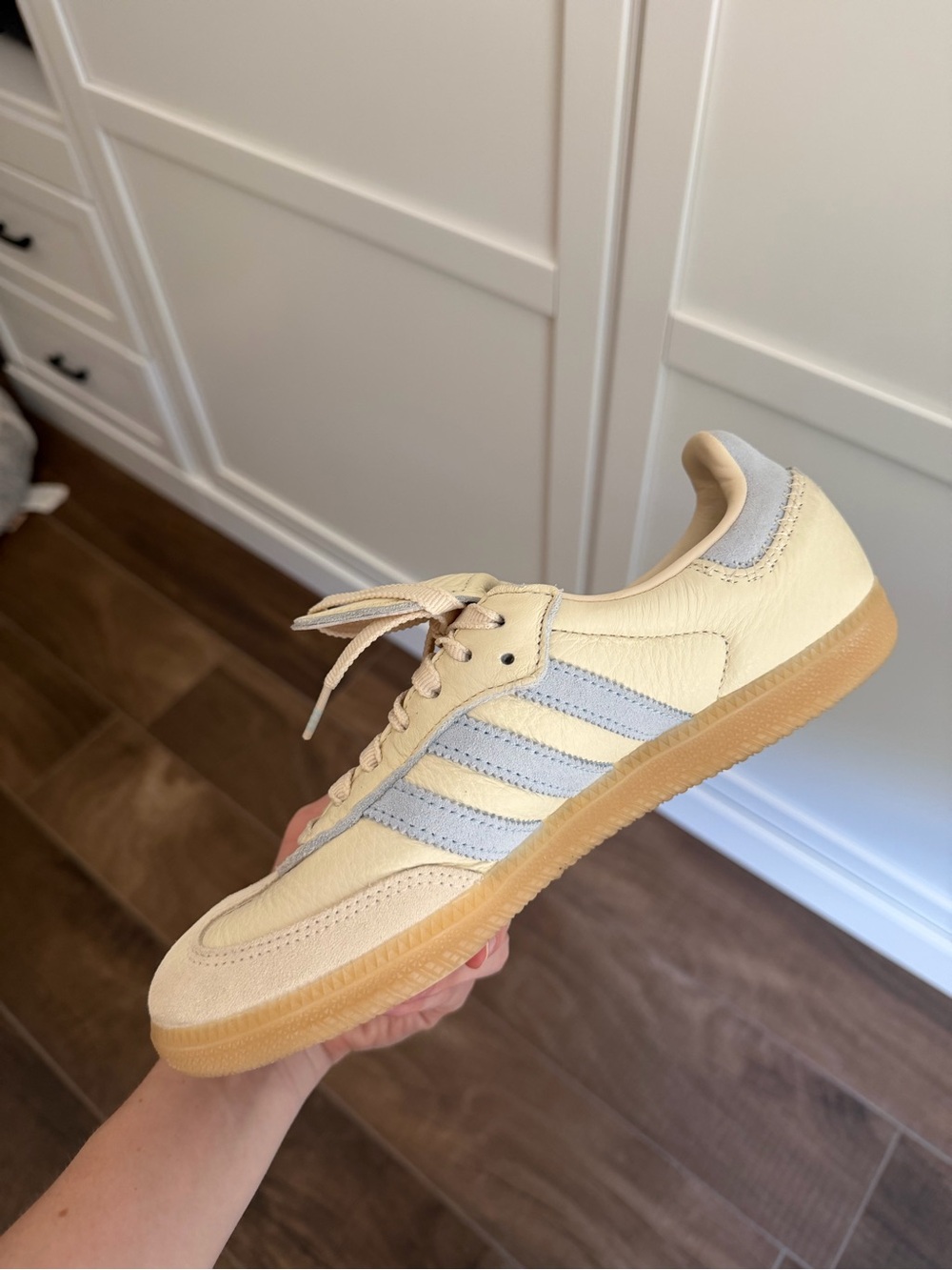 Adidas Samba Cream and Light Blue Leather Sneakers - Picture 5 of 6